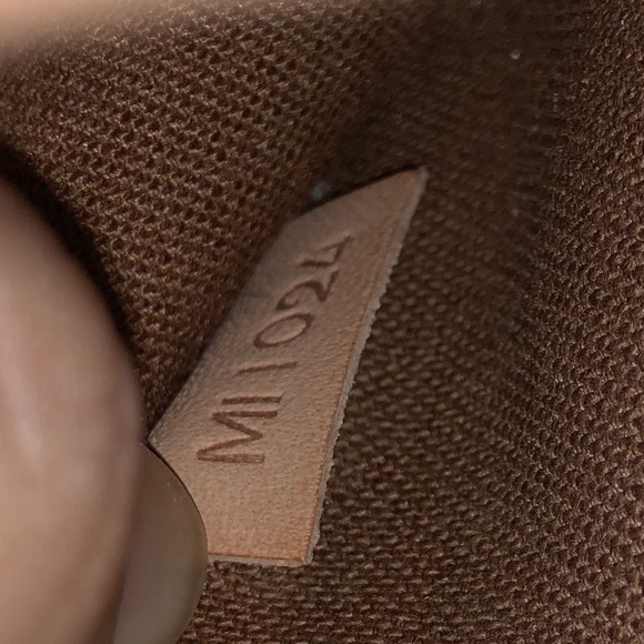 💥SOLD💥 Louis Vuitton Belt Pochette - Picture 9 of 12